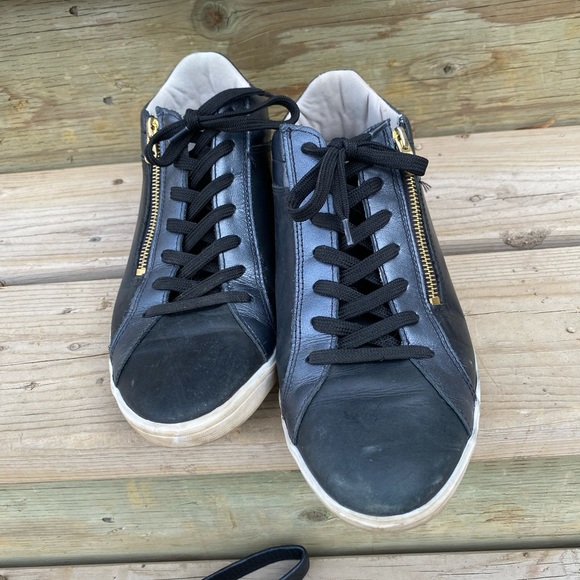 REDUCED 🔴🔴Leather sneakers.... that I paid too much for! - Picture 3 of 7